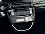 Hyundai Inster Evolve Sky 49 kWh / 370 KM WLTP / Schuif- & Kanteldak / Winter Pack / Warmtepomp / Stoel- & Stuurverwarming / LED Verlichting / 17 Inch / Dynamische Navigatie / Achteruitrijcamera / Parkeersensoren Voor + Achter /