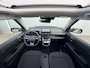 Hyundai Inster Evolve Sky 49 kWh / 370 KM WLTP / Schuif- & Kanteldak / Winter Pack / Warmtepomp / Stoel- & Stuurverwarming / LED Verlichting / 17 Inch / Dynamische Navigatie / Achteruitrijcamera / Parkeersensoren Voor + Achter /