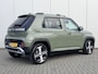 Hyundai Inster Evolve Sky 49 kWh / 370 KM WLTP / Schuif- & Kanteldak / Winter Pack / Warmtepomp / Stoel- & Stuurverwarming / LED Verlichting / 17 Inch / Dynamische Navigatie / Achteruitrijcamera / Parkeersensoren Voor + Achter /