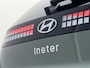 Hyundai Inster Evolve Sky 49 kWh / 370 KM WLTP / Schuif- & Kanteldak / Winter Pack / Warmtepomp / Stoel- & Stuurverwarming / LED Verlichting / 17 Inch / Dynamische Navigatie / Achteruitrijcamera / Parkeersensoren Voor + Achter /