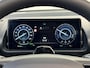 Hyundai Inster Evolve Sky 49 kWh / 370 KM WLTP / Schuif- & Kanteldak / Winter Pack / Warmtepomp / Stoel- & Stuurverwarming / LED Verlichting / 17 Inch / Dynamische Navigatie / Achteruitrijcamera / Parkeersensoren Voor + Achter /