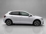 Volkswagen Polo 1.0 TSI Life / Navigatie / App connect / Parkeersensoren V+A / Lichtmetaal 16 inch / **