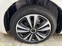 Peugeot 107 1.0-12V Millesim 200 / bj.2010 / kleur: wit / 5 deurs / airco / NAP met 153436 km.en APK tot 07/2027 / Sportvelgen/etc