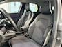 Renault Captur 145PK E-Tech Hybrid Intens Automaat | 9,3" Navi | Camera | Parkeersensoren | Apple CarPlay/Android Auto | 18" Lichtmetalen Velgen | Climate Control | Licht & Regen Sensor | Cruise Control | Full LED |