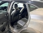 Renault Captur 145PK E-Tech Hybrid Intens Automaat | 9,3" Navi | Camera | Parkeersensoren | Apple CarPlay/Android Auto | 18" Lichtmetalen Velgen | Climate Control | Licht & Regen Sensor | Cruise Control | Full LED |
