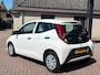 Toyota Aygo 1.0 VVT-i X-Fun 5Drs 1e Eig! Airco DAB Audio Bluettoth NL-Auto NAP Dealeronderhouden!