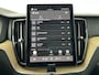Volvo XC60 T6 398PK Recharge Ultra Dark| Pano| Trekhaak| 360Camera| H&K Sou