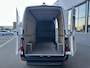 Mercedes-Benz Sprinter 317 CDI L2 H2 MBUX / 360 Camera / Parkeersensoren / Navigatie / Cruise control / Airco / 270 Graden achterdeuren