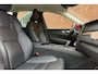Volvo XC60 2.0 T5 Inscription | Luchtvering | Trekhaak, inklapbaar | Stoelverwarming | Adaptieve cruise control | BLIS | Elektrisch verstelbare voorstoelen met geheugenfunctie | 19 inch. lichtmetalen velgen | Keyless entry