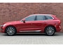 Volvo XC60 2.0 T5 Inscription | Luchtvering | Trekhaak, inklapbaar | Stoelverwarming | Adaptieve cruise control | BLIS | Elektrisch verstelbare voorstoelen met geheugenfunctie | 19 inch. lichtmetalen velgen | Keyless entry