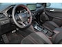 Ford Kuga 2.5-243pk PHEV ST-Line X. Trekgewicht 2.100kg ! Nieuw Model ! In nieuwstaat verkerende zeer luxe Ford Kuga van 2026 ! Elektr. panodak, Elektr. inklapb. trekhaak, stoel-, stuur- en voorraamverw., camera v+a, Apple carplay/Android auto, Elektr. verstelb. bestuurdersstoel etc.