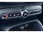 Volvo EX40 Single Motor Extended Range Plus Europa 82 kWh | ACC | Pilot Assist | Harman/Kardon | Warmtepomp | BLIS | Keyless | Stoel+Stuurverwarming | 19 inch