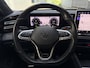 Volkswagen Tiguan 1.5 eTSI R-Line Business | Elektrisch wegklapbare trekhaak | Stoelmassage | Elektrisch bedienbare achterklep | Achteruitrijcamera | Parkeersensoren voor- en achter | Navi | Adaptive cruise control | Sportstoelen
