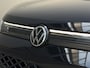 Volkswagen Tiguan 1.5 eTSI R-Line Business | Elektrisch wegklapbare trekhaak | Stoelmassage | Elektrisch bedienbare achterklep | Achteruitrijcamera | Parkeersensoren voor- en achter | Navi | Adaptive cruise control | Sportstoelen
