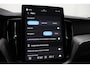 Volvo XC60 T8 Plug-in hybrid Ultra Black Edition | ACC | Luchtvering | Panoramadak | Harman/Kardon | 360° Camera | Head-Up | 21 Inch