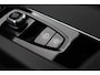 Volvo XC60 T8 Plug-in hybrid Ultra Black Edition | ACC | Luchtvering | Panoramadak | Trekhaak | 360° Camera | Harman/Kardon | Head-Up | 22 inch