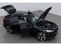 Volvo XC60 T8 Plug-in hybrid Ultra Black Edition | ACC | Luchtvering | Panoramadak | Trekhaak | 360° Camera | Harman/Kardon | Head-Up | 22 inch