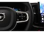 Volvo XC60 T8 Plug-in hybrid Ultra Black Edition | ACC | Luchtvering | Panoramadak | Trekhaak | 360° Camera | Harman/Kardon | Head-Up | 22 inch