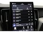 Volvo XC60 T8 Plug-in hybrid Ultra Black Edition | ACC | Luchtvering | Panoramadak | Trekhaak | 360° Camera | Harman/Kardon | Head-Up | 22 inch