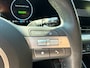 Hyundai Kona Electric Comfort Smart Limited 65.4 kWh / Parkeersensoren / Camera / Automaat / Bluetooth