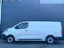 Citroën E-Jumpy GB EV 75 kWh 136pk L3 | Navigatie | Camera | 3-zits | Houten afwerking laadruimte met led verlichting