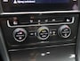 Volkswagen E-Golf E-DITION 136 Pk | Full LED | Adaptive Cruise | Climatronic | Parkeersensoren | CarPlay | Navigatie | 16 inch | 99.873 Km !!