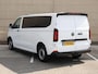 Volkswagen Transporter 2.0 TDI 110 pk L2H1 Life | Airco | Cruise control | Camera | LED | Navigatie via app connect | Bijrijders bank | PDC | DAB+ | Trekhaak | Treeplanken | Achterspoiler | Glaslook panelen | Betimmering laadruimte |
