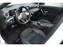 Mercedes-Benz A-klasse 250 e AMG ✅ Head-Up ✅ Pano ✅ 19" ✅ Camera ✅ Navi ✅ Carplay ✅ BTW