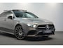 Mercedes-Benz A-klasse 250 e AMG ✅ PANO ✅ ADAP.CRUISE ✅ 360 CAM ✅ BURMESTER ✅ 19" LMV