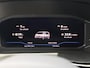 Volkswagen Transporter 2.0 TDI 150 pk DSG L2H1 Highline | Navigatie | Airco | Cruise control | Camera | LED | App connect | Digitale cockpit | DAB + | Lederen Multi stuur | PDC | 17" LM velgen |Betimmering | laadruimte |