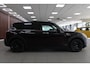 MINI Clubman 1.5 One Chili Serious Business | Airco | Pano | Carplay | Cruise control | Parkeersensoren | Stoelverwarming