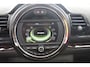 MINI Clubman 1.5 One Chili Serious Business | Airco | Pano | Carplay | Cruise control | Parkeersensoren | Stoelverwarming
