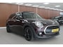 MINI Clubman 1.5 One Chili Serious Business | Airco | Pano | Carplay | Cruise control | Parkeersensoren | Stoelverwarming