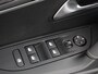Peugeot 2008 1.2 PureTech 130pk Automaat Allure Navigatie Climate Control Camera 360 Dab Led Lichtmetalen Velgen Parkeer sensoren Cruise Control Adaptive Stoelverwarming