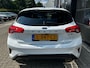 Ford Focus 1.0 Hybrid 125 PK ST Line X | STUUR, STOEL EN VOORRUITVERWARMING| KEYLESS ENTRY & START| CAMERA + PARKEERSENSOREN| NAVIGATIE + APPLE CARPLAY/ANDROID AUTO| LED| DEALER ONDERHOUDEN|