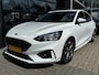 Ford Focus 1.0 Hybrid 125 PK ST Line X | STUUR, STOEL EN VOORRUITVERWARMING| KEYLESS ENTRY & START| CAMERA + PARKEERSENSOREN| NAVIGATIE + APPLE CARPLAY/ANDROID AUTO| LED| DEALER ONDERHOUDEN|