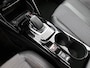Peugeot e-208 EV Allure Première 50 kWh 136pk | Navigatie | Achteruitrijcamera | 3D Cockpit | Climate Control | Cruise Control | Parkeersensoren v+a | Stoelverwarming | Stof/kunstleder | Keyless | Apple Carplay / Android Auto | DAB+ radio | Led koplampen | Donker getint glas | 16" lichtmetalen velgen |