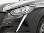 Peugeot e-208 EV Allure Première 50 kWh 136pk | Navigatie | Achteruitrijcamera | 3D Cockpit | Climate Control | Cruise Control | Parkeersensoren v+a | Stoelverwarming | Stof/kunstleder | Keyless | Apple Carplay / Android Auto | DAB+ radio | Led koplampen | Donker getint glas | 16" lichtmetalen velgen |