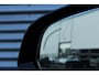 Volvo V60 2.0 T8 Plug-in hybrid AWD Plus Dark | Elektrisch verstelbare stoelen met geheugenfunctie | Premium audiosysteem van Harman Kardon | Semi-elektrische trekhaak | Stoelverwarming vóór en achter | Stuurverwarming | 360°-camera