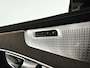 Volvo XC90 T8 Plug-in hybrid AWD Ultra Bright | Panoramadak | 360° camera | Bowers & Wilkins | Luchtvering | Stoelventilatie | Head-up Display | Trekhaak