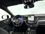 Volvo XC60 T6 Plug-in hybrid AWD Ultra Black Edition | Panoramadak | 360° camera | Luchtvering | Head-up display | Harman Kardon | Stoel- en Stuurverwarming