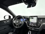 Volvo XC60 T6 Plug-in hybrid AWD Ultra Black Edition | Panoramadak | 360° camera | Luchtvering | Head-up display | Harman Kardon | Stoel- en Stuurverwarming