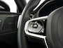 Volvo XC60 T6 Plug-in hybrid AWD Ultra Black Edition | Panoramadak | 360° camera | Luchtvering | Head-up display | Harman Kardon | Stoel- en Stuurverwarming