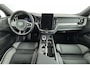 Volvo XC60 T6 Plug-in hybrid AWD Ultra Black Edition | Panoramadak | 360° camera | Luchtvering | Head-up display | Harman Kardon | Stoel- en Stuurverwarming