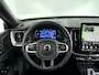 Volvo XC60 T6 Plug-in hybrid AWD Ultra Black Edition | Panoramadak | 360° camera | Luchtvering | Head-up display | Harman Kardon | Stoel- en Stuurverwarming