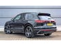 Volkswagen Touareg R 3.0 TSI eHybrid 462pk 4MOTION | SoH 100% | Luchtvering | Panoramadak | Lederen bekleding