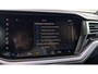 Volkswagen Touareg R 3.0 TSI eHybrid 462pk 4MOTION | SoH 100% | Luchtvering | Panoramadak | Trekhaak