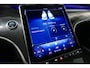 Mercedes-Benz C-klasse 200 AMG Line / Orig. Nederlands / C63S AMG Diffuser / Panamericana Grille / Panoramadak / Elektr. verstelbare voorstoelen (links met memory) / Apple Carplay - Android Auto / Stoelverwarming / Ambienteverlichting / High Performance LED koplampen / Achteruitrijcamera / Dodehoek detectie
