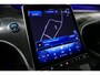 Mercedes-Benz C-klasse 200 AMG Line / Orig. Nederlands / C63S AMG Diffuser / Panamericana Grille / Panoramadak / Elektr. verstelbare voorstoelen (links met memory) / Apple Carplay - Android Auto / Stoelverwarming / Ambienteverlichting / High Performance LED koplampen / Achteruitrijcamera / Dodehoek detectie