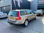Volvo V70 2.0T Kinetic Schuifdak Trekhaak Airco Navi NAP APK